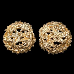 VTG Castlecliff Clip On Earring Gold Tone Signed Ornate 3D Mid Century **RARE** - Picture 1 of 11
