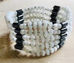THERAPEUTISCHES MAGNETISCHES HÄMATIT PERLEN WICKELARMBAND HALSKETTE SILBER PLATTE WEISS 37" - Bild 1 von 4