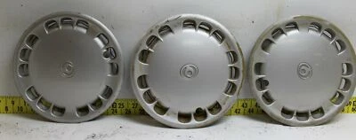 Juego de 3 tapacubos de 14" usados OEM GA2K37170B 1993-1997 Mazda 626 (3437) Foto 1 de 4