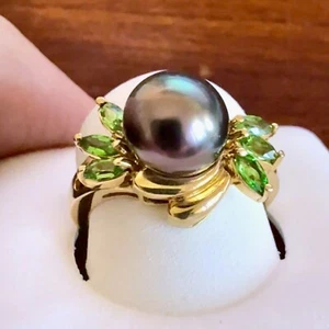 Anello 9,5 mm perle di Tahiti 14 carati YG con 6 granati marchesa tsavorite misura 7,5 - Foto 1 di 13