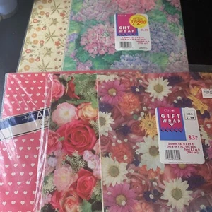 Papel de envolver de regalo vintage rosas flores margaritas corazones paquetes - Imagen 1 de 6