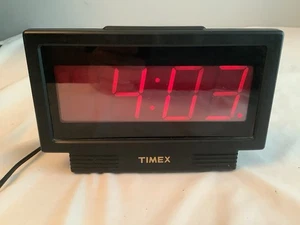 Vintage Timex Digital Alarm Clock With Nature Sounds Birds Ocean Brooks T133NB - Picture 1 of 8