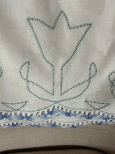 Fab Vtg. White 2 Huck Swedish Embroidered Blue Tulip Flower Table Runner “40x19” - Picture 1 of 14
