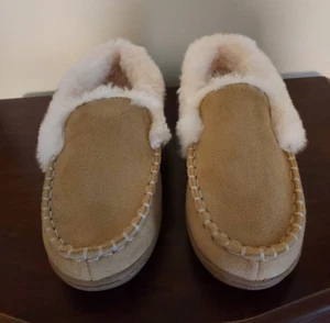 Womens Charter Club Beige with White Faux Fur Slippers, S 5-6 - Picture 1 of 4