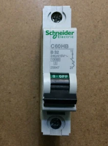 32A MCB SP Type B 10kA 240Vac Schneider Electric C60HB Circuit Breaker 25847 - Picture 1 of 2