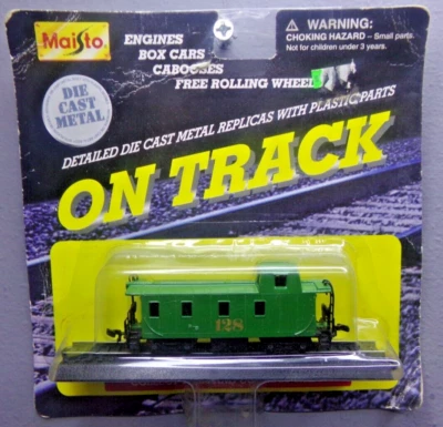 MAISTO ON TRACK DIECAST & PLASTIC GREEN #128 OFF CENTER CUPLA CABOOSE - Image 1 of 3