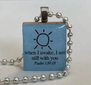 Collar Colgante de Azulejos When I Awake Scrabble Hecho a Mano Dije Religioso Idea de Regalo - Imagen 1 de 3