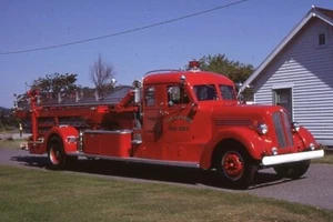 Scala aerea Oak Harbor WA 1945 Seagrave 65' - scivolo per apparecchi antincendio - Foto 1 di 1