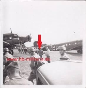 Foto Wehrmacht. Deutsche Fallschirmjäger. Stahlhelm Fallschirmjäger. JU52 - Bild 1 von 2