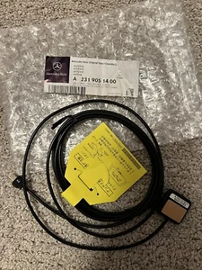 Mercedes-Benz Front Mittelantenne A2319051400 NEU ORIGINAL - Bild 1 von 3