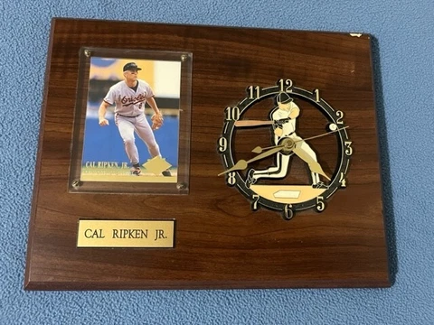 Cal Ripken Jr. #8 Baltimore Orioles clock w/ trading card Collector memorabilia Cover