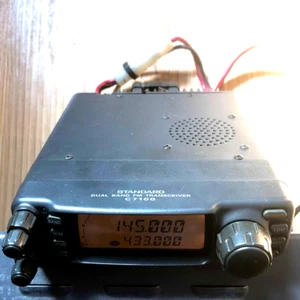 YAESU FT-8800 Standardowy dwuzakresowy nadajnik-odbiornik FM 144/430 MHz Ham Radio Działające - Zdjęcie 1 z 4