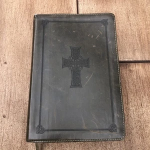 Englische Standard Version Heilige Bibel von Crossway schwarzes Leder - Bild 1 von 16