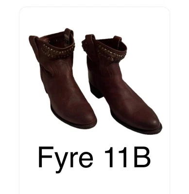Botas Frye Corte Tobillo Tachonado Marrón Talla 11 B Envejecidas De Colección Ligeramente Usadas Foto 1 de 4