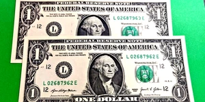 (2) 2021 GREEN SEAL  $1 DOLLAR BILLS CONSECUTIVE SERIAL NUMBERS #62 - 63 JUST 4U - Picture 1 of 7