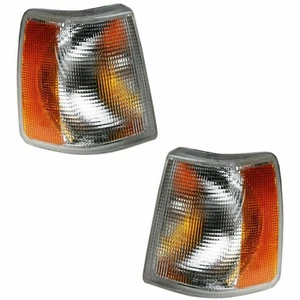 For 1991-1995 Volvo 940 Parking/Signal Lights Assembly Pair For VO2520105 - Picture 1 of 5