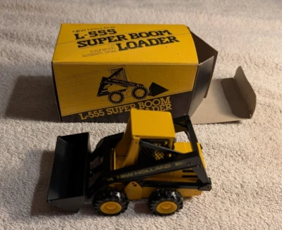 NEW New Holland L-555 Super Boom Loader 1:25 Germany 276 - Image 1 of 4