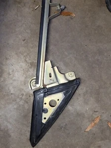 2000 2005 Oem Mitsubishi Eclipse Door Deltasash LH ,Window Track ,Mirror Mount - Bild 1 von 3