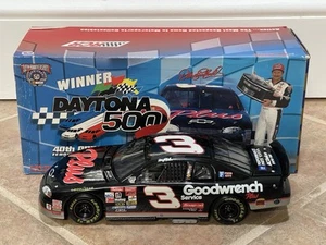 1998 Dale Earnhardt Goodwrench Monte Carlo Daytona 500 Win Action NASCAR 1/24 - Foto 1 di 14