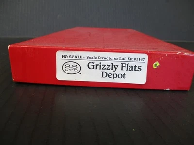 Grizzly Flats Depot HO Scale Structures Ltd #1147 Kit HO Scale - Image 1 of 4