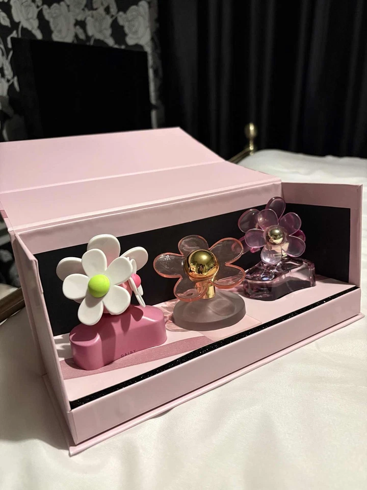 Marc Jacobs Gift Set - Image 1 of 4