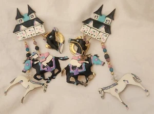 Orecchini clip smalto e cristallo corsa cavalli 1988 Lunch at the Ritz DERBY DAY - Foto 1 di 4