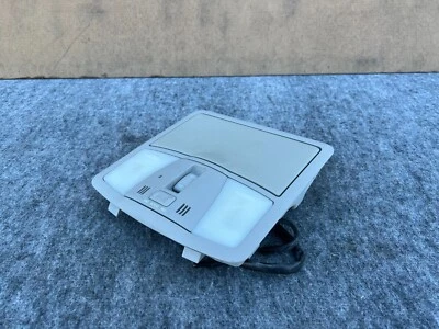 INFINITI QX80 QX56 2011-2017 OEM TECHO CÚPULA DELANTERA LUZ DE LECTURA (GRIS) MONTAJE Foto 1 de 4
