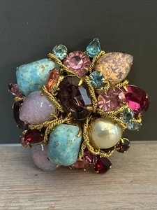 VOGUE JLRY SIGNIERTE HOHE KUPPEL VINTAGE BROSCHE ANGEKETTET UMWICKELTE KRISTALLE LRG IMPORTAN - Bild 1 von 9