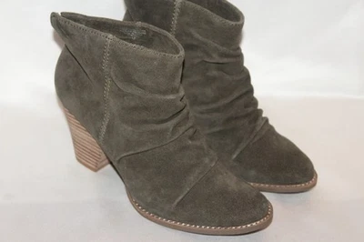 ¡NUEVO! ESPLÉNDIDOS Botines RODEO de Gamuza Verde Oliva Acanalados Talla 8.5 Foto 1 de 4