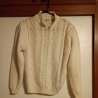 Suéter Crema Vintage Años 80 Tejido con Cable Perla Embellecido Cottagecore Boho Abuela Foto 1 de 4