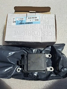 RENAULT CAPTUR RADAR SENSOR FRONT - 284478542R - 284474545R 2019-2024 284478542R - Picture 1 of 2