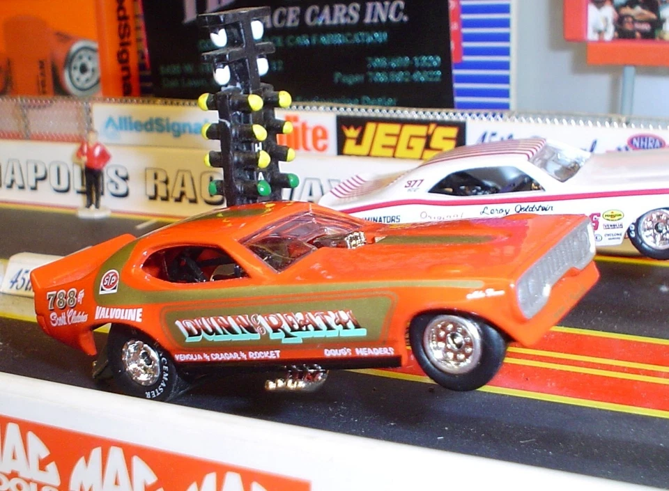 Jim Dunn & Reath 1975 Plymouth NHRA TOP FUEL DRAG CARRERAS COCHE DIVERTIDO LEYENDAS SIN USAR, EN CAJA Foto 1 de 2