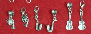 MUSIC INSTRUMENT CHARM - GUITAR - SAXOPHONE - DRUMS - FRENCH HORN - MUSICAL - Picture 1 of 45