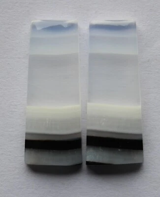 30.05 Ct Natural Banded Agate (29.5mm X 12mm each) Cabochon Loose Match Pair - Image 1 of 3