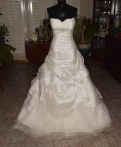 Abito da Sposa LA SPOSA SUGAR Abito da Sposa Taglia 12 Ecc Condizioni Vestibilità e Svasato - Foto 1 di 13