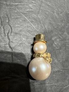 Vintage Brooch 1990's MARVELLA Snowman Gold Tone Faux Pearl Lot 11 - Picture 1 of 5