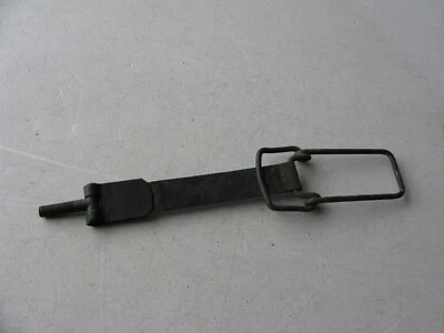 Porsche 911 Battery Hold Down Catch Clamp - Изображение 1 из 3