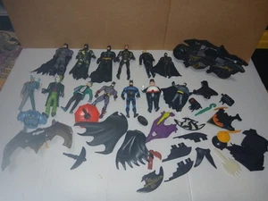 Vintage Batman Animated Lot 1990s Action Figure & Accessories Weapons Kenner - Picture 1 of 19