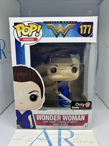 Funko Pop! Vinyl: DC Universe Wonder Woman (blaues Kleid) 177 GameStop exklusiv - Bild 1 von 7