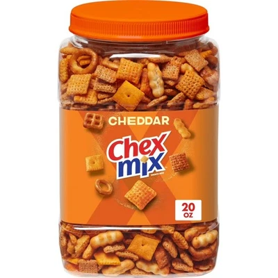 Mezcla de bocadillos Chex Mix Cheddar, tina de bocadillos salados, 20 oz Foto 1 de 4