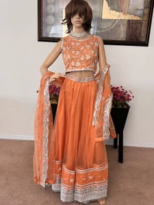Top Pakistani Indian Lehnga Choli, Mehndi Party wear, Gotta Work And Embroidered - Picture 1 of 9