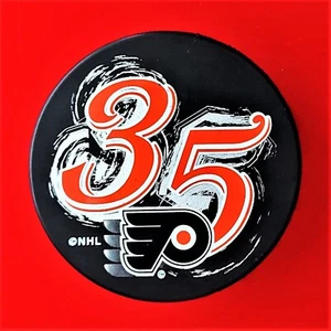 Philadelphia Flyers 35th Anniversary Logo Puck - Picture 1 of 2