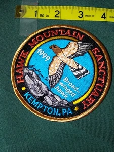 Hawk Mountain Sanctuary Kempton Pa . 1999 Broad-winged Hawk Patch - Picture 1 of 2
