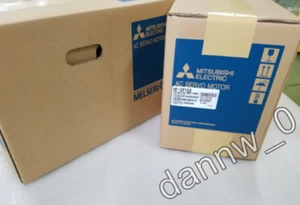 New In Box MITSUBISHI HF-SP152 AC Servo Motor - Picture 1 of 3