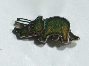 Triceratops Dinosaur Pin Badge - Picture 1 of 1