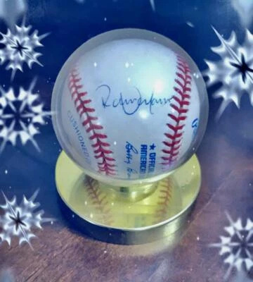 Roberto Alomar Autographed Official Major League Baseball in Ball Qube - Image 1 of 2