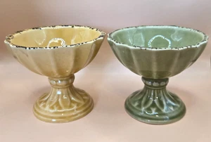 2er Set Pier 1 Imports kleine grüne & gelbe Sockel Dessert Eisschalen - Bild 1 von 5