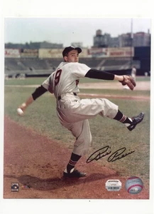 Chicago White Sox - Billy Pierce Autographed 8" x 10" Photo with COA (1949) - Picture 1 of 2