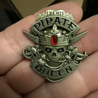 Prendedor Parque Disney Piratas del Caribe Cabeza de Reina Piratas Exclusivo Disney World Foto 1 de 3