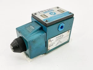 Neu Vickers DG4S4L-012A-B-60 Pilotventil 110/120V 50/60Hz 20GPM 879221 - ohne Karton - Bild 1 von 5
